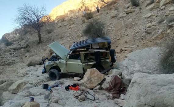 حادثه سقوط خودرو به دره منطقه خیرک شکرک در دشتستان دو مصدوم بجای گذاشت