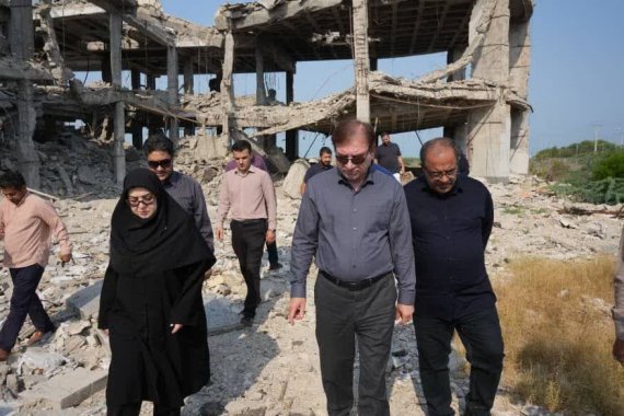 دشمن، زندگی و هویت ایرانیان را هدف گرفته/ دولت بازسازی مناطق آسیب دیده را در دستور کار قرار داده است