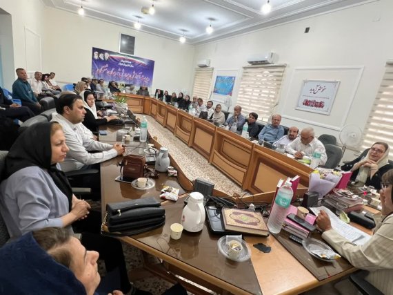 تجلیل انجمن  «دیدگاه» دشتستان از نویسنده کتاب «یادنامه»