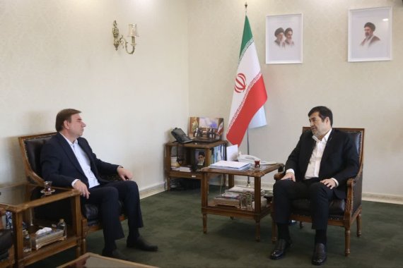 عدالت ورزشی از روستا تا سکوی قهرمانی؛ روایت دیدار استاندار بوشهر و وزیر ورزش