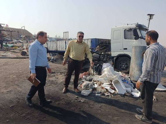 اخطار قاطع به کارگاههای غیرمجاز بازیافت در دشتستان؛ سلامت شهروندان خط قرمز است