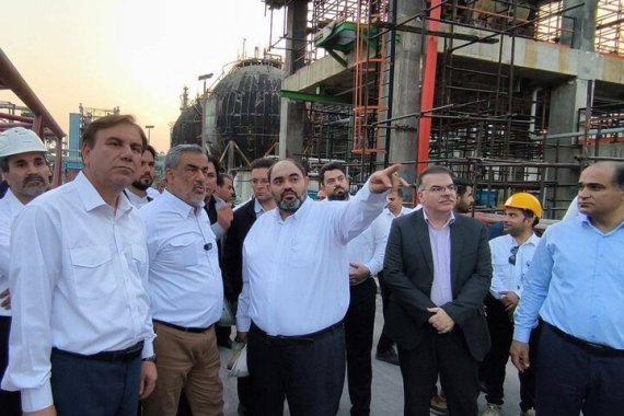 زارع: بازسازی کامل تأسیسات آسیبدیده پارس جنوبی تا زمستان ممکن نیست